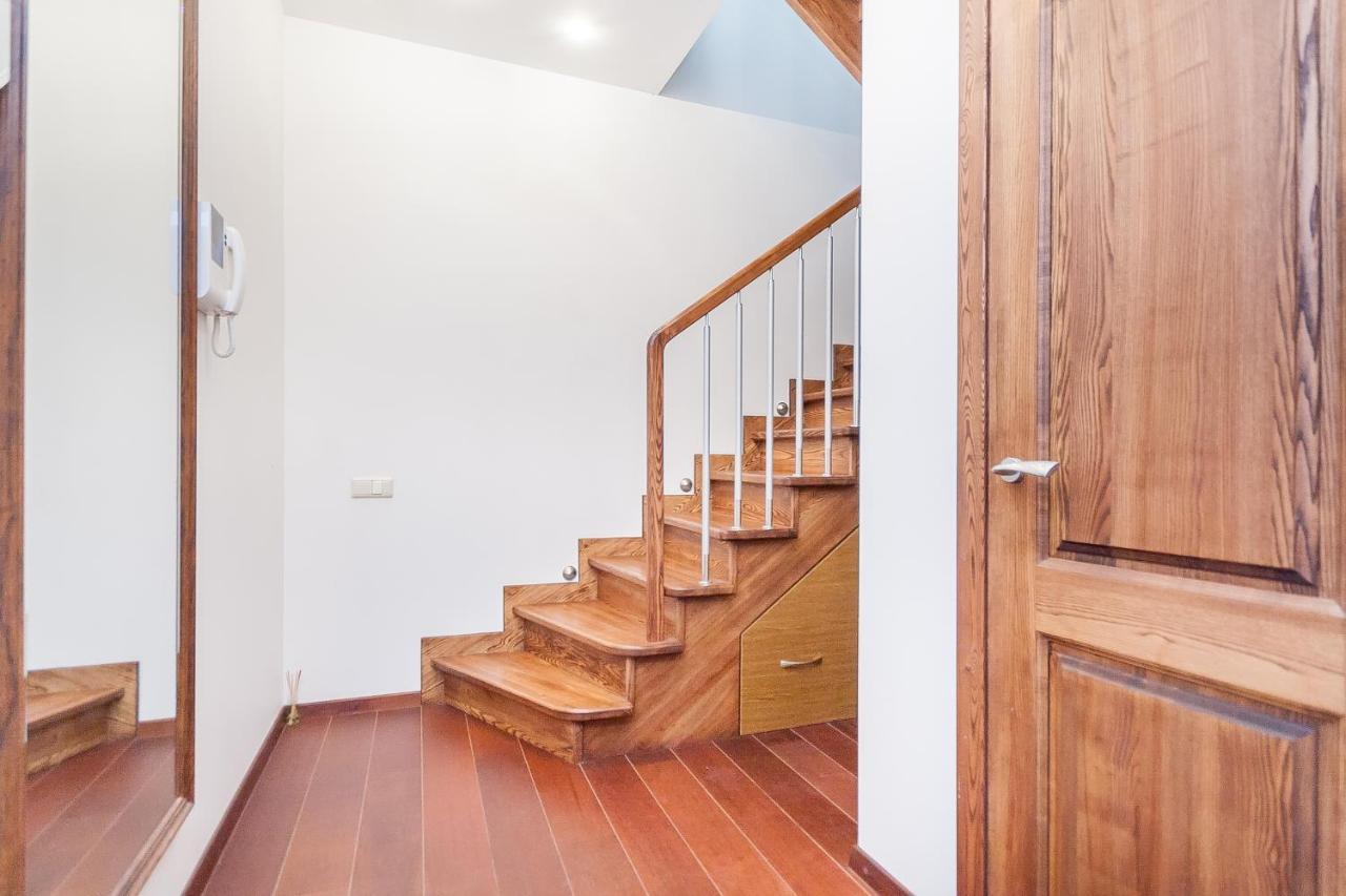 Central Apartment In Gedimino Av By Urban Rent VNO Kültér fotó