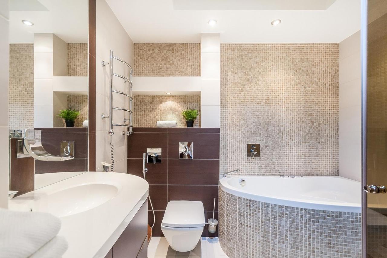 Central Apartment In Gedimino Av By Urban Rent VNO Kültér fotó